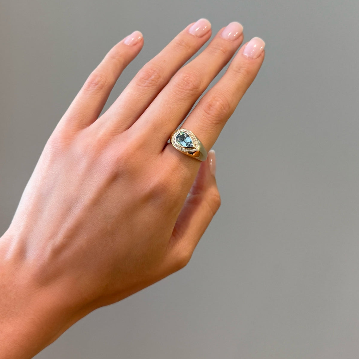14KT Yellow Gold Pear Shaped Aquamarine Diamond Azure Ring