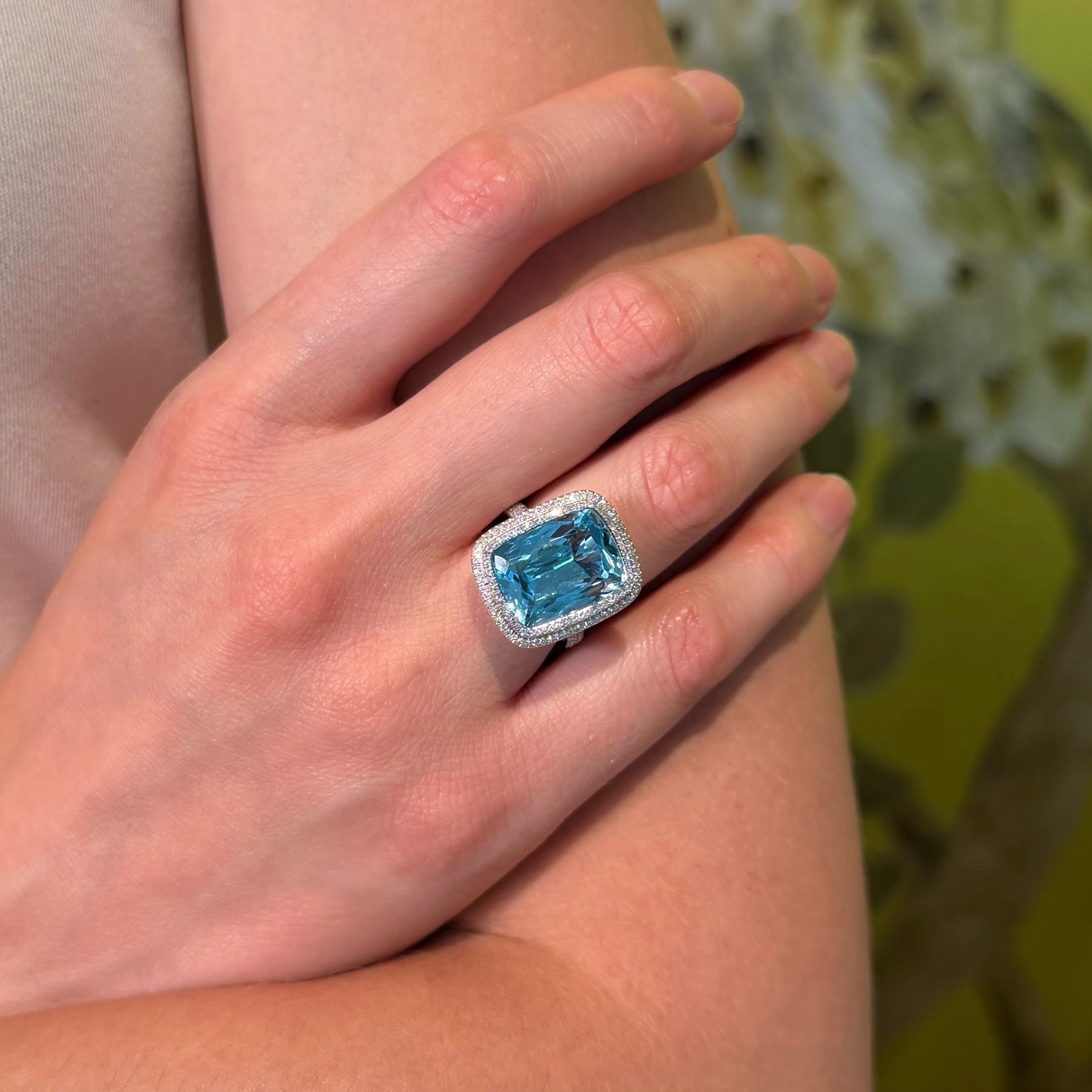 14KT White Gold Blue Topaz Diamond Bleu Prism Ring