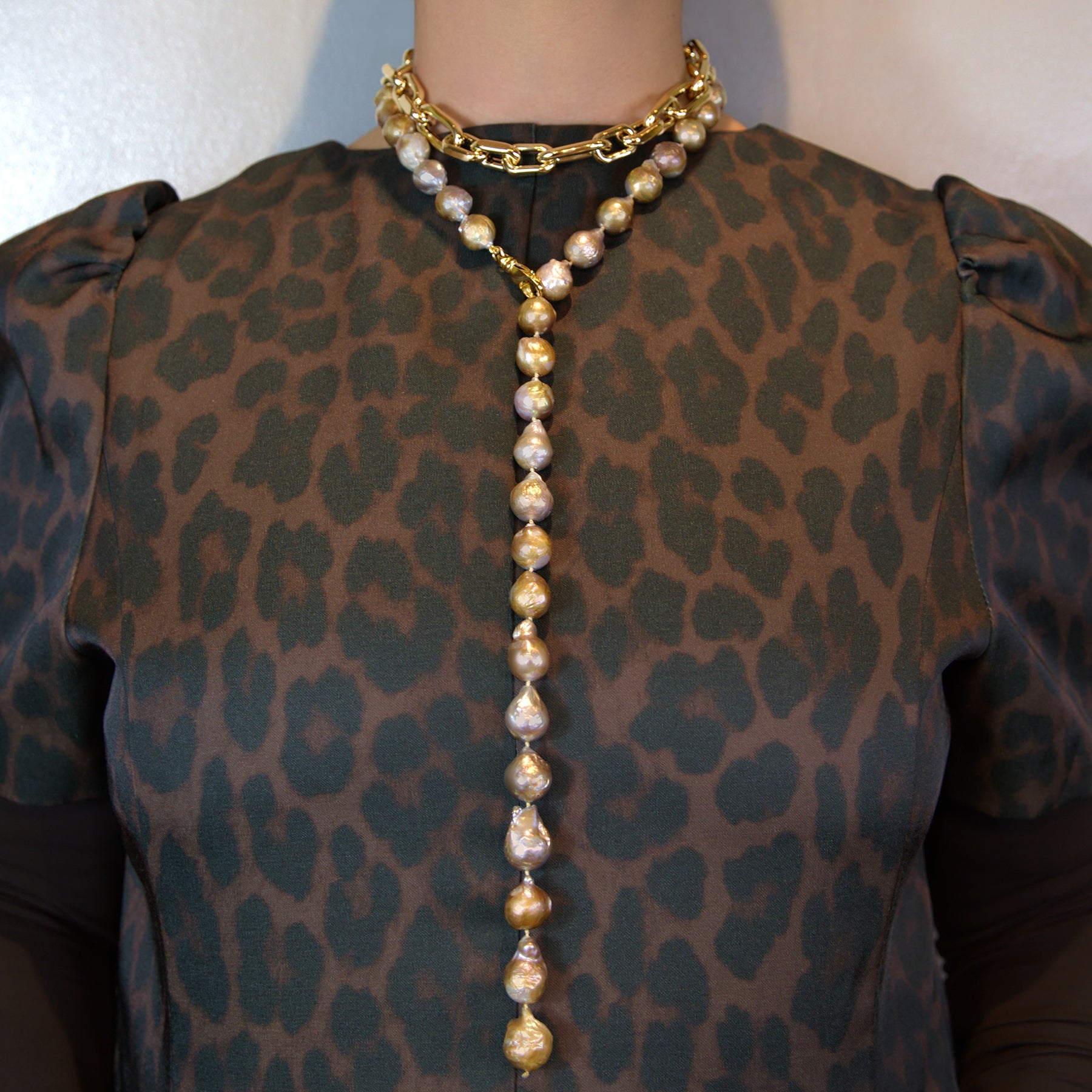 Medium Gold & Pink Pearl Lariat Necklace