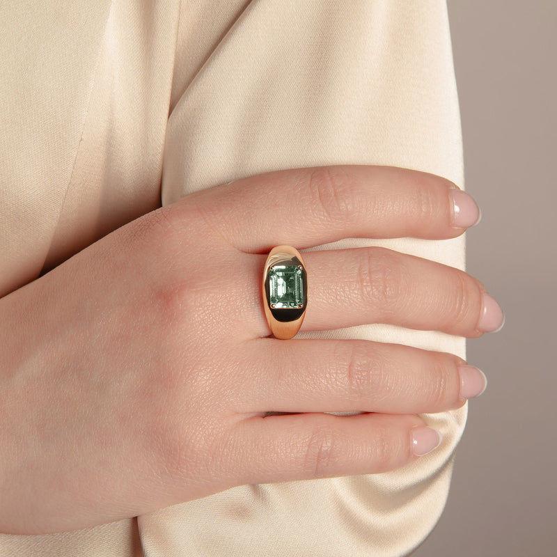 Model wearing 14KT Yellow Gold Green Amethyst Margarita Aperitif Ring