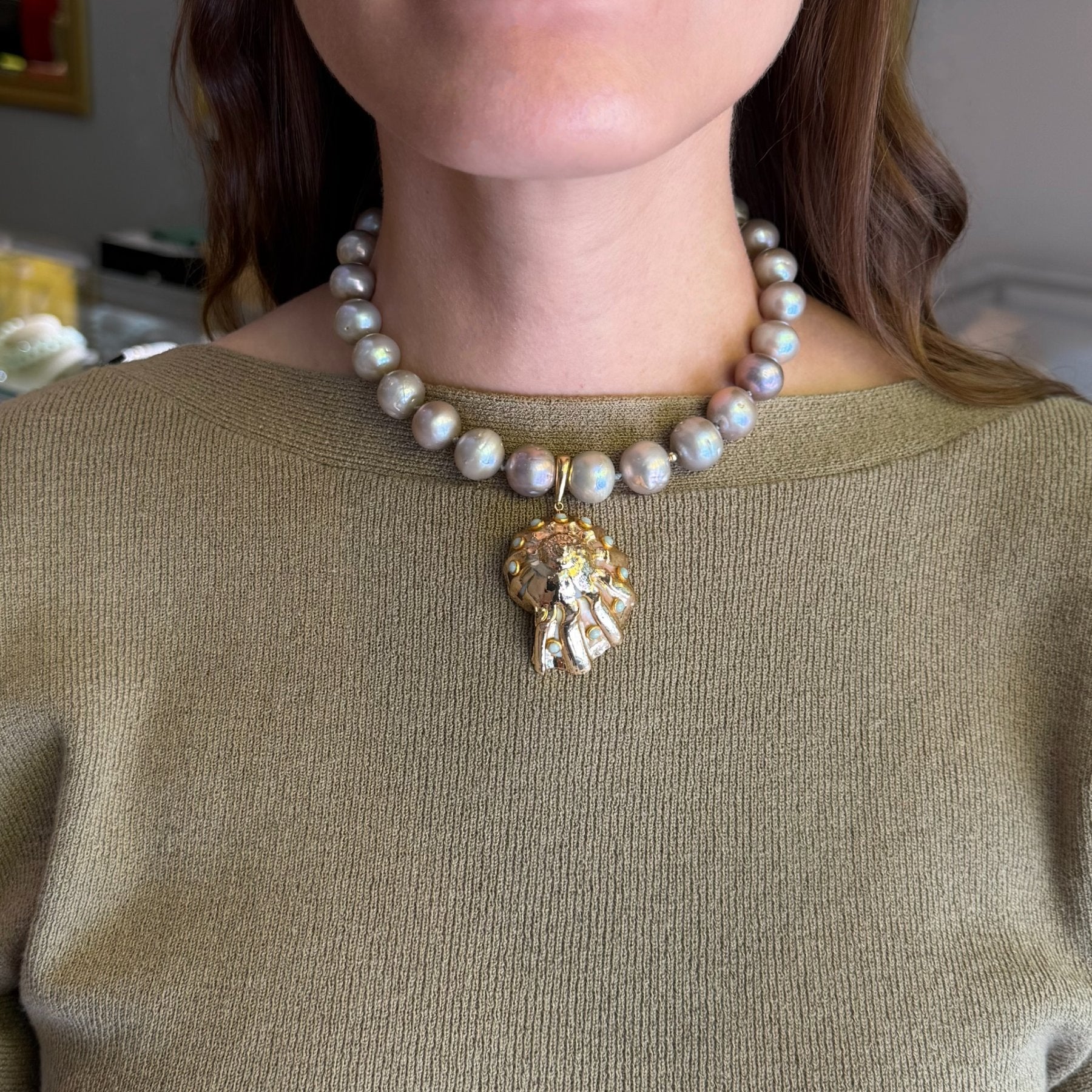 13mm Grey Pearl Shell Necklace