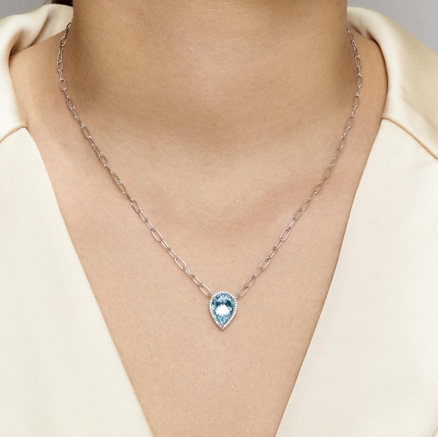 14KT White Gold Blue Topaz Diamond Luxe Sophie Chain Link Necklace